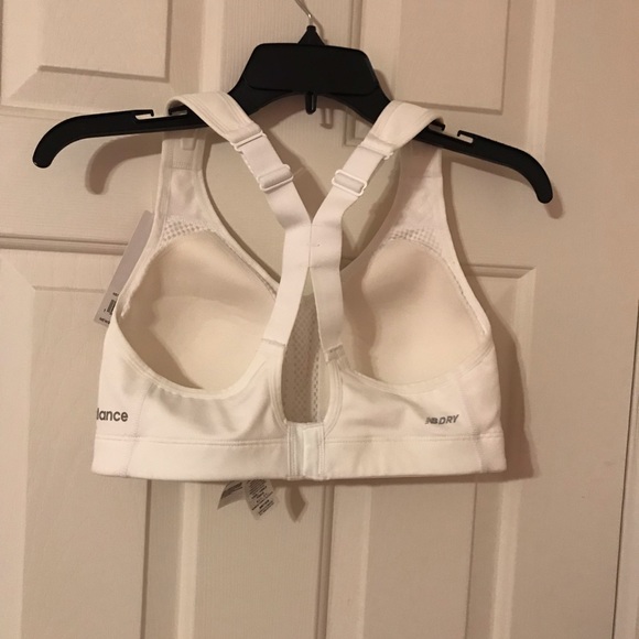 Sports bra - Picture 2 of 3